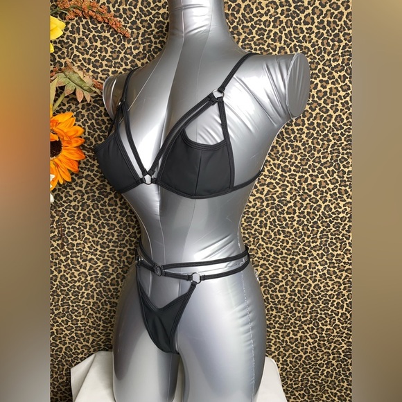 🦋B2G1🦋SHIRLEY OF HOLLYWOOD 2pc Metal Eyelet Bra & Crotchless Panty Set Lingerie - Picture 4 of 9